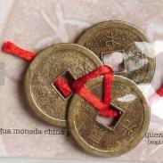 ICHING, HINDU Y FENG SHUI | Amuleto Moneda I Ching con Lazo Rojo 3 cm (Incluye 3 Modenas)