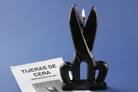 FIGURAS DE CERA | TIJERA DE CERA NEGRA (12x21 cm) FIGURAS DE CERA | TIJERA DE CERA NEGRA (12x21 cm)